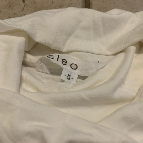 Cleo White Long Sleeve Cowl Neck Top - Size Medium - Picture 2 of 7